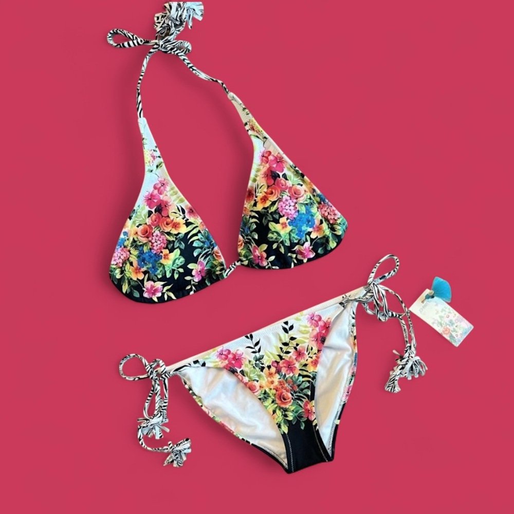Johnny Was Spring String Bikini Top & Spring String Bikini Bottoms - Picture 6 of 15